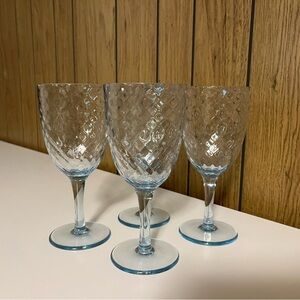 Elegant Blue Acrylic Wine Glass Set (4)